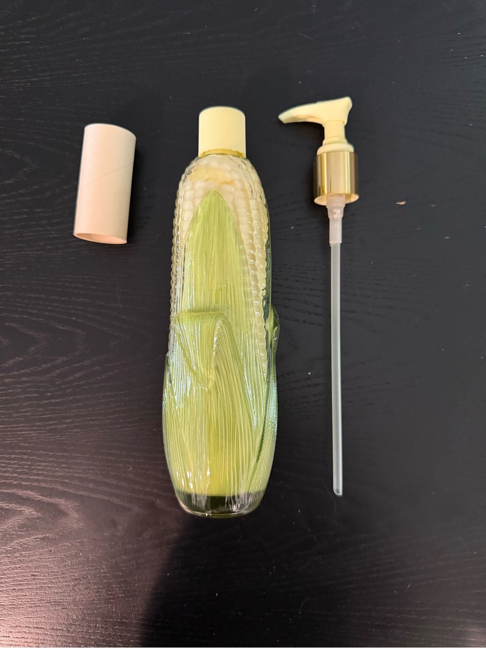 (2/2) Avon Corn-Shaped Lotion Bottle in Light Green and Gold Pump